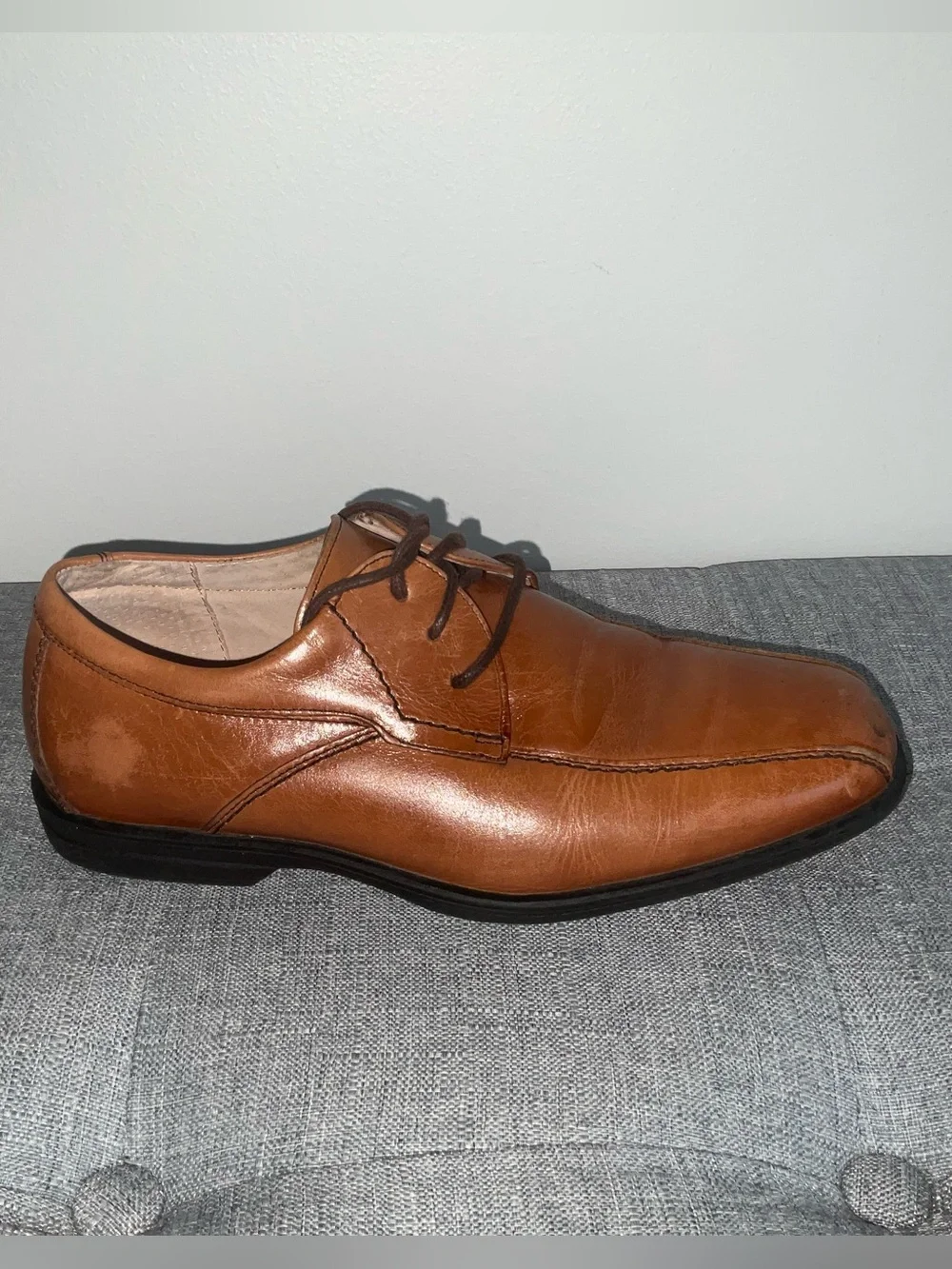 Florsheim Dress Shoes for Boys in Cognac color and SZ 3